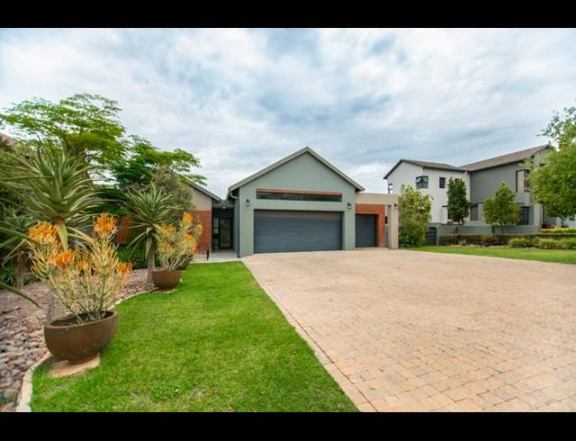 3 BEDROOM HOUSE FOR SALE IN COPPERLEAF ESTATE